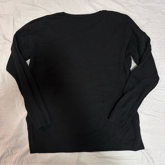 Sweater - Picture 4 of 8